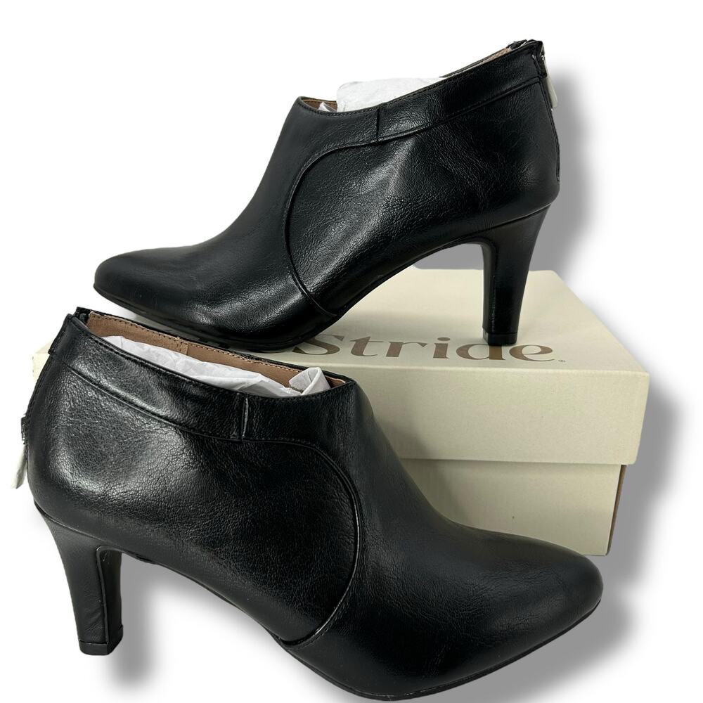 Life Stride Black Heeled Shoes